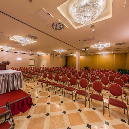 Hotel President Budapest Luaran gambar