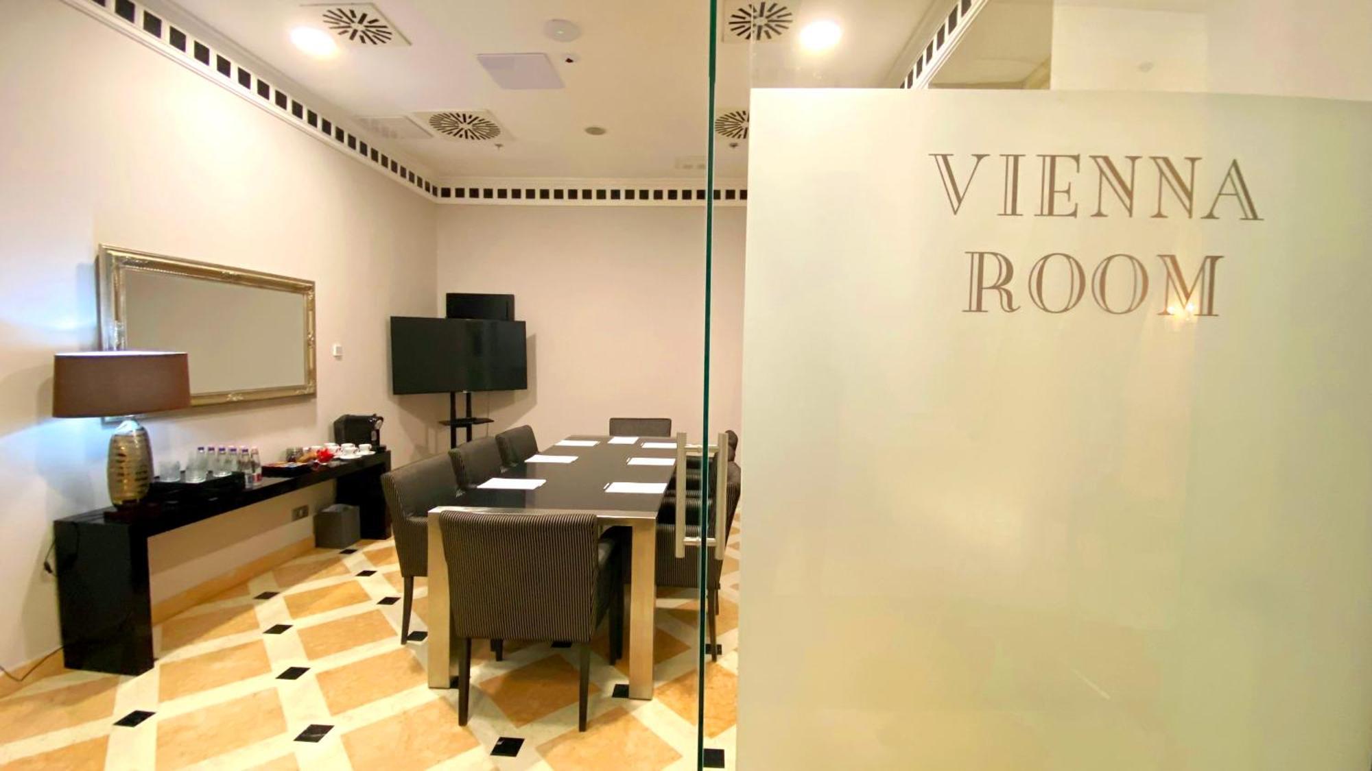 Hotel President Budapest Luaran gambar